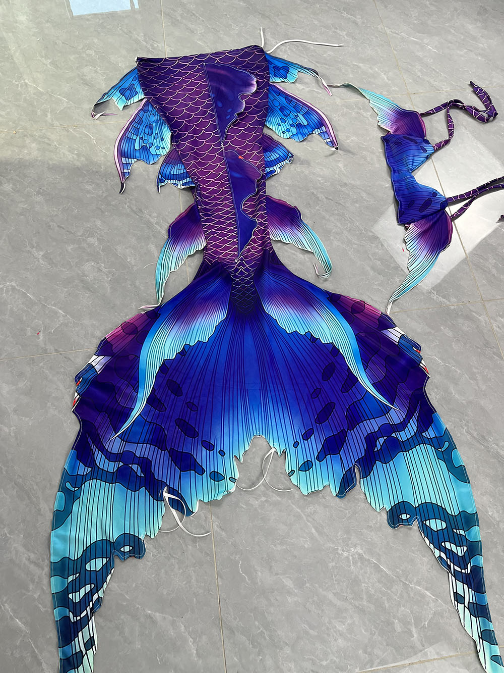 Colorful Dreamy Mermaid Tail A - огляд і ціна Aquarium & Marine Museum Ums