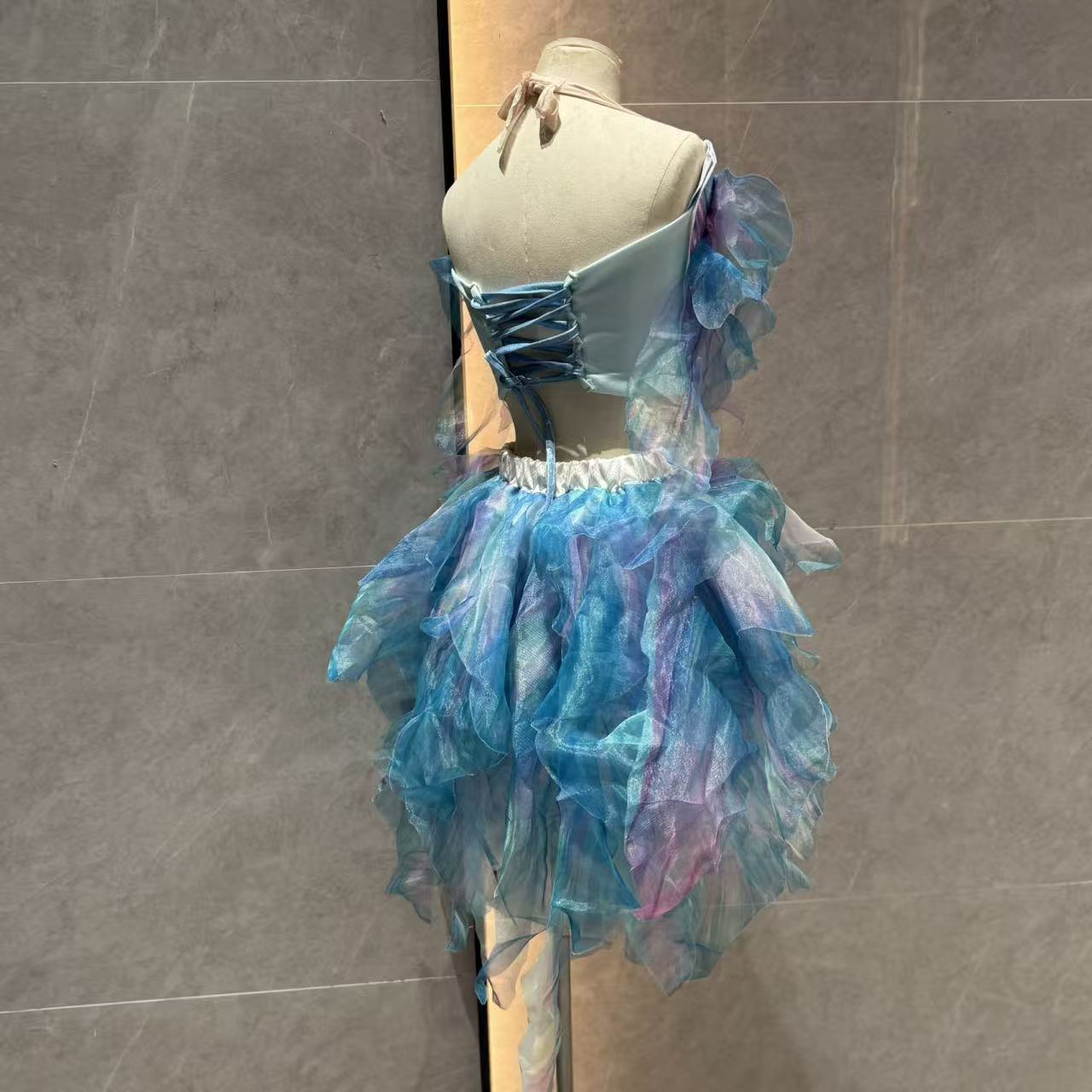 Mermaid Water Dance Skirt Prin - огляд і ціна Aquarium & Marine Museum Ums